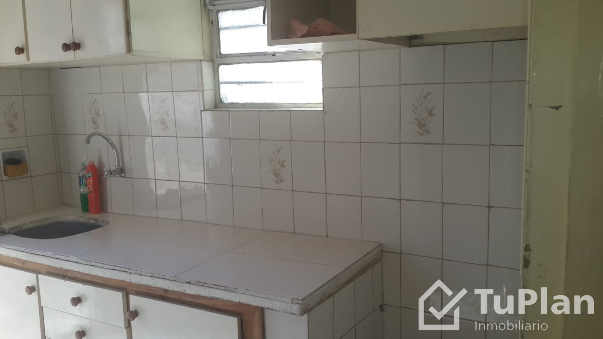 Apartamento ID.1765 - (Ref 4.174) Se alquila casa en el Cerro 
