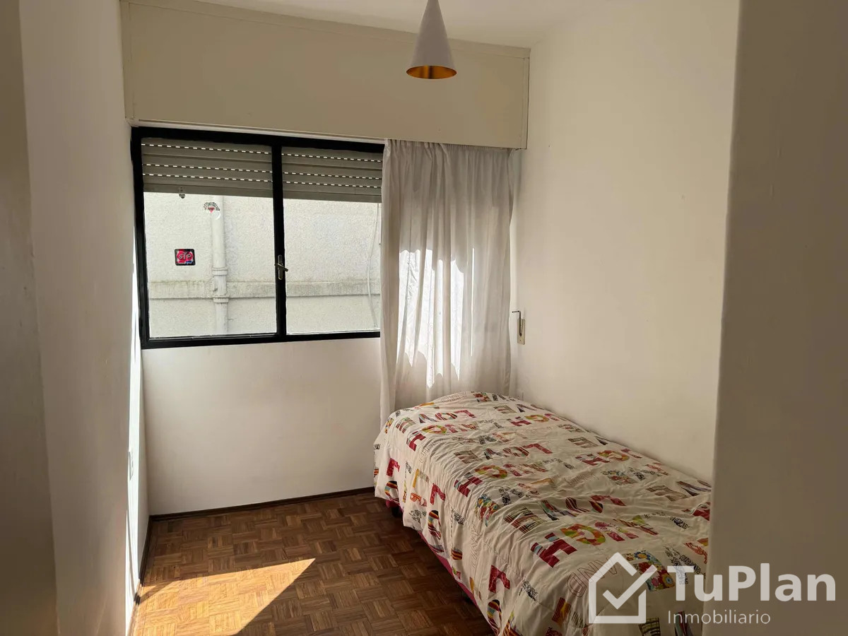 Apartamento ID.1877 - (Ref 4.282) Se alquila apartamento de 3 dormitorios y 2 baños en Punta Carretas 