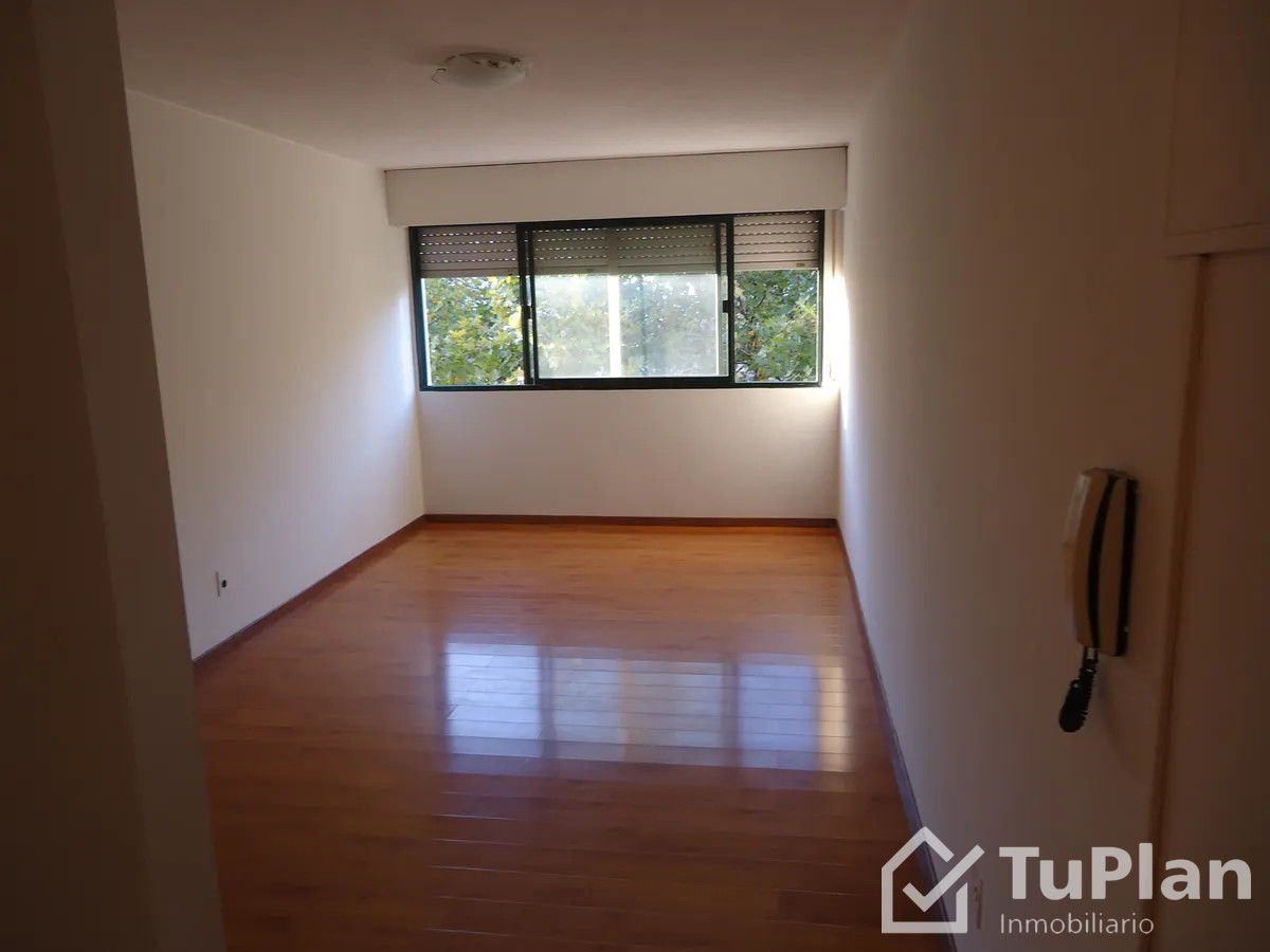 Apartamento ID.1847 - (Ref 4.253) Se alquila monoambiente en el Centro 