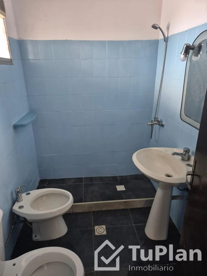Apartamento ID.1890 - (Ref 4.295) Se alquila casa de 2 dormitorios en Brazo Oriental 