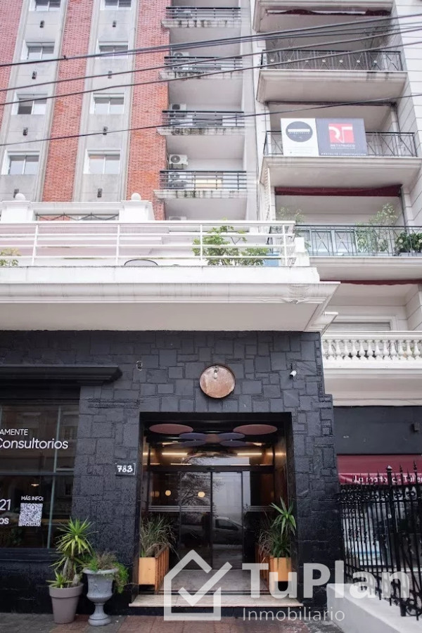 Apartamento ID.1318 - (Ref. 3.590) Oportunidad de venta o alquiler Monoambiente en Pocitos (Solo oficina)
