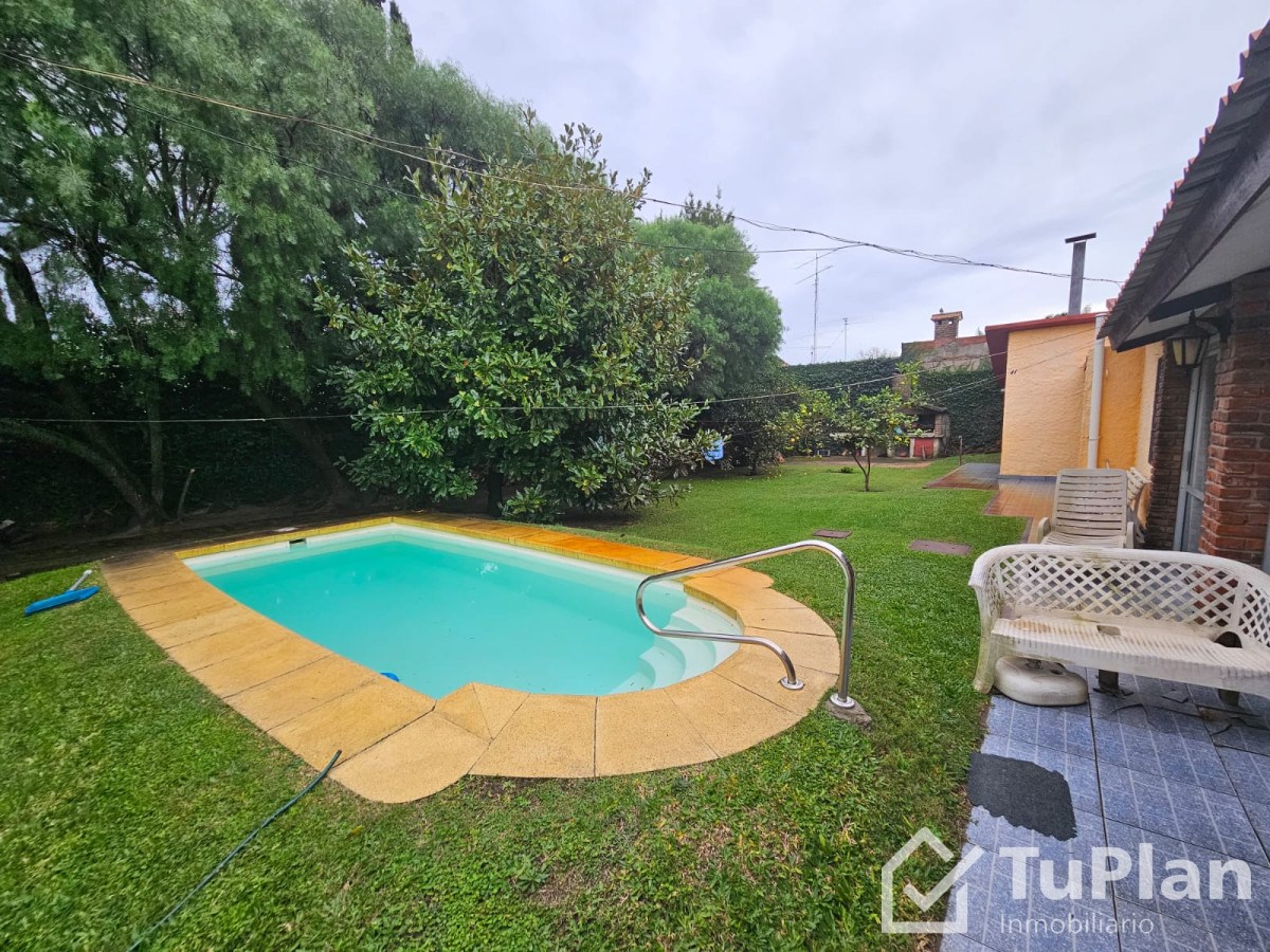 Apartamento ID.1761 - (Ref 4.170) Se vende casa+apartamento en Shangrilá Sur 
