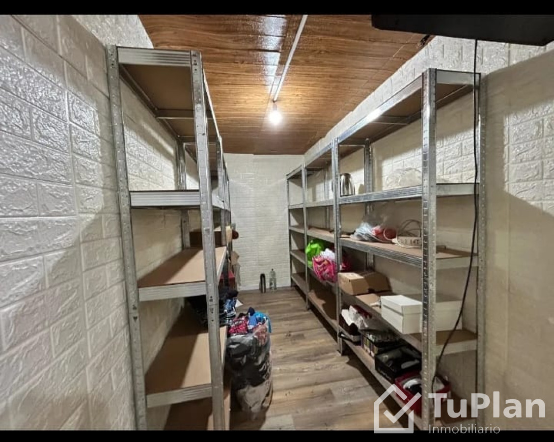 Apartamento ID.1863 - (Ref 4.269) Se vende local comercial en Cerro 