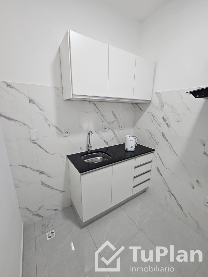 Apartamento ID.1412 - (Ref. 3.689) Alquiler de Oficinas en modalidad de coworking, Durazno y Ejido, Barrio Sur. Oficina