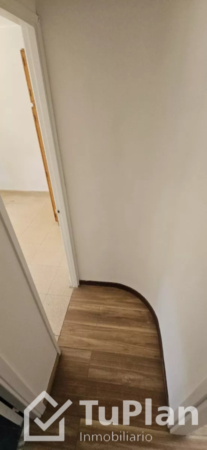 Apartamento ID.1675 - (Ref:4.088) Apto 1dorm+balcon centro