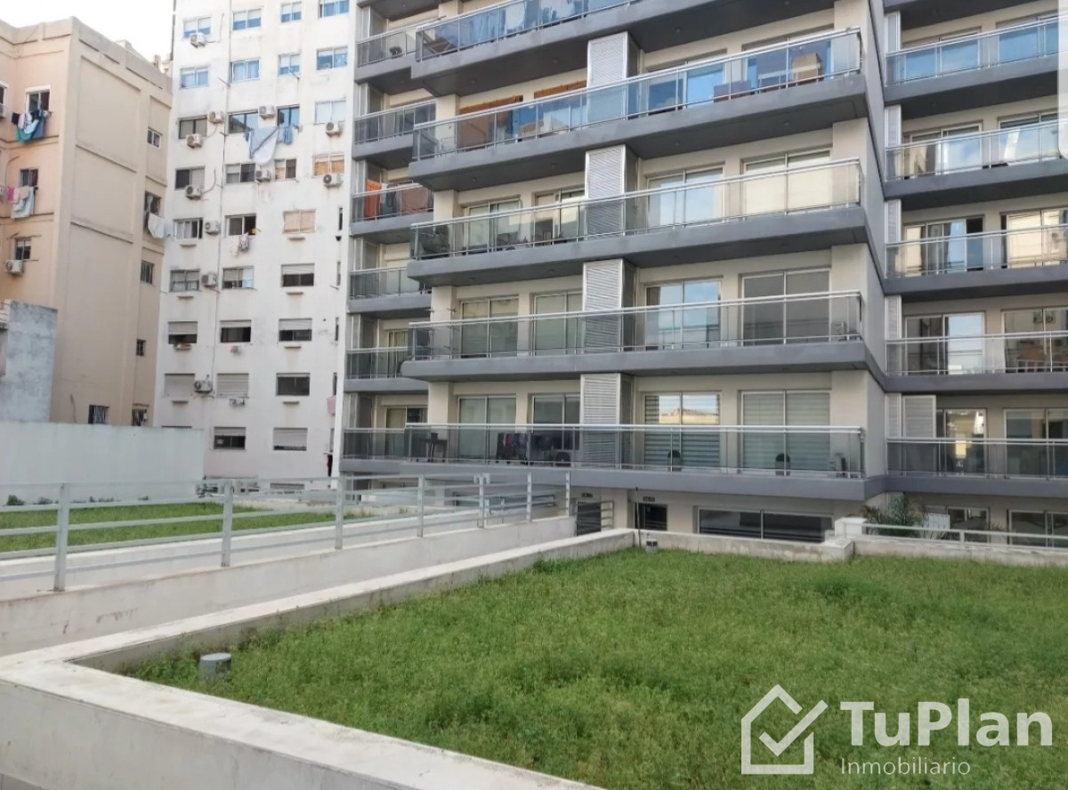 Apartamento ID.614 - (Ref: 2.636) Se vende oficina en Cordón