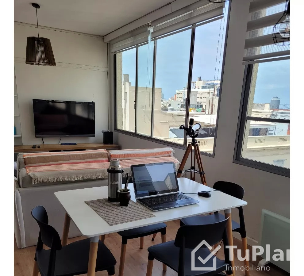 Apartamento ID.850 - (Ref: 3.130) Venta de apartamento de 1 dormitorio con vista al mar en Ciudad Vieja