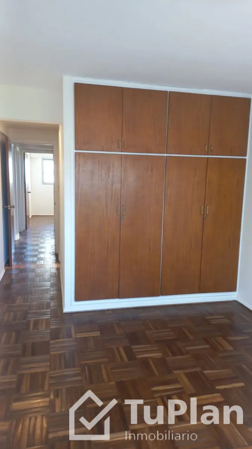 Apartamento ID.1879 - (Ref 4.284) Se alquila apartamento de 3 dormitorios en Parque Batlle