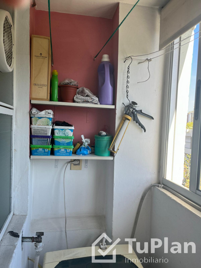 Apartamento ID.1310 - (Ref. 3.583) Venta de Apartamento de 1 dormitorio en el Centro 