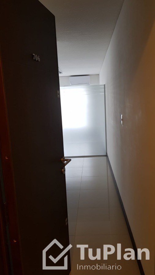 Apartamento ID.614 - (Ref: 2.636) Se vende oficina en Cordón