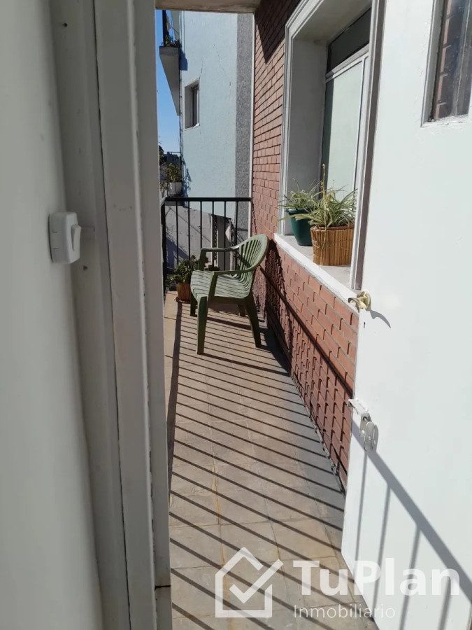 Apartamento ID.1874 - (Ref 4.280) Se alquila apartamento de 2 dormitorios, 2 baños y gran patio en La Blanqueada 