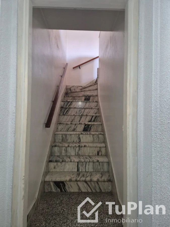 Apartamento ID.1890 - (Ref 4.295) Se alquila casa de 2 dormitorios en Brazo Oriental 