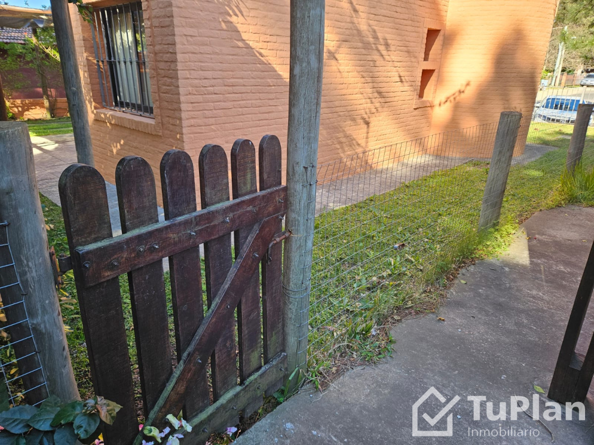 Apartamento ID.1856 - (Ref 4.262) Se alquila casa de 2 dormitorios cercana a la playa en Piriápolis 