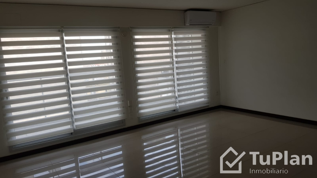Apartamento ID.614 - (Ref: 2.636) Se vende oficina en Cordón