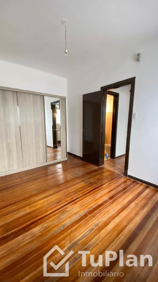 Apartamento ID.809 - (Ref: 3.089) Venta de apartamento en Pocitos con patio exclusivo