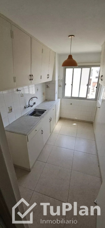 Apartamento ID.1675 - (Ref:4.088) Apto 1dorm+balcon centro
