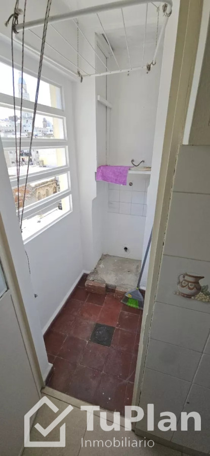 Apartamento ID.1675 - (Ref:4.088) Apto 1dorm+balcon centro