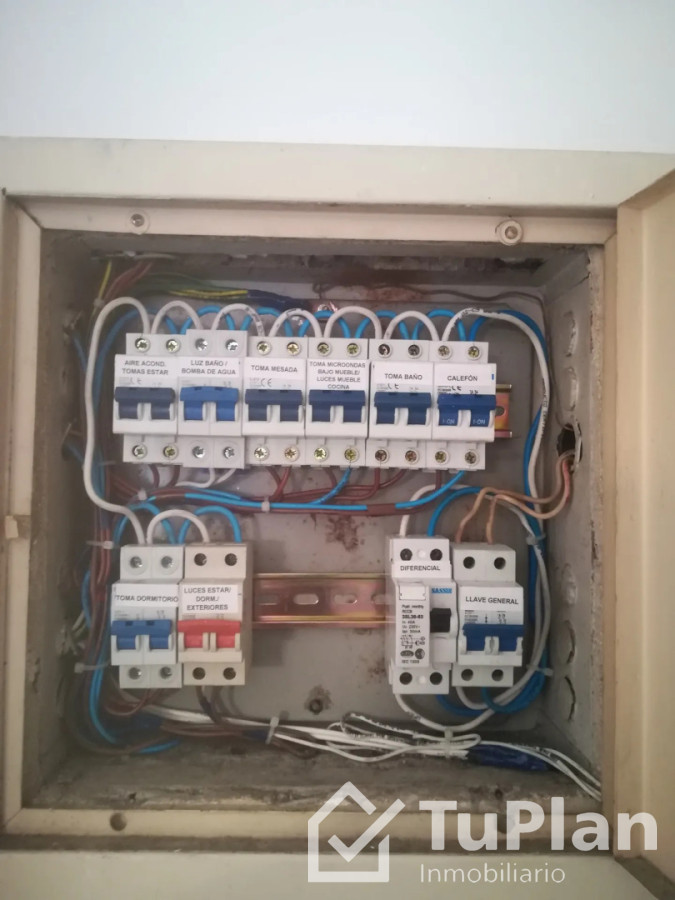 Apartamento ID.1936 - (Ref 4.341)Monoambiente muy luminoso con dormitorio definido