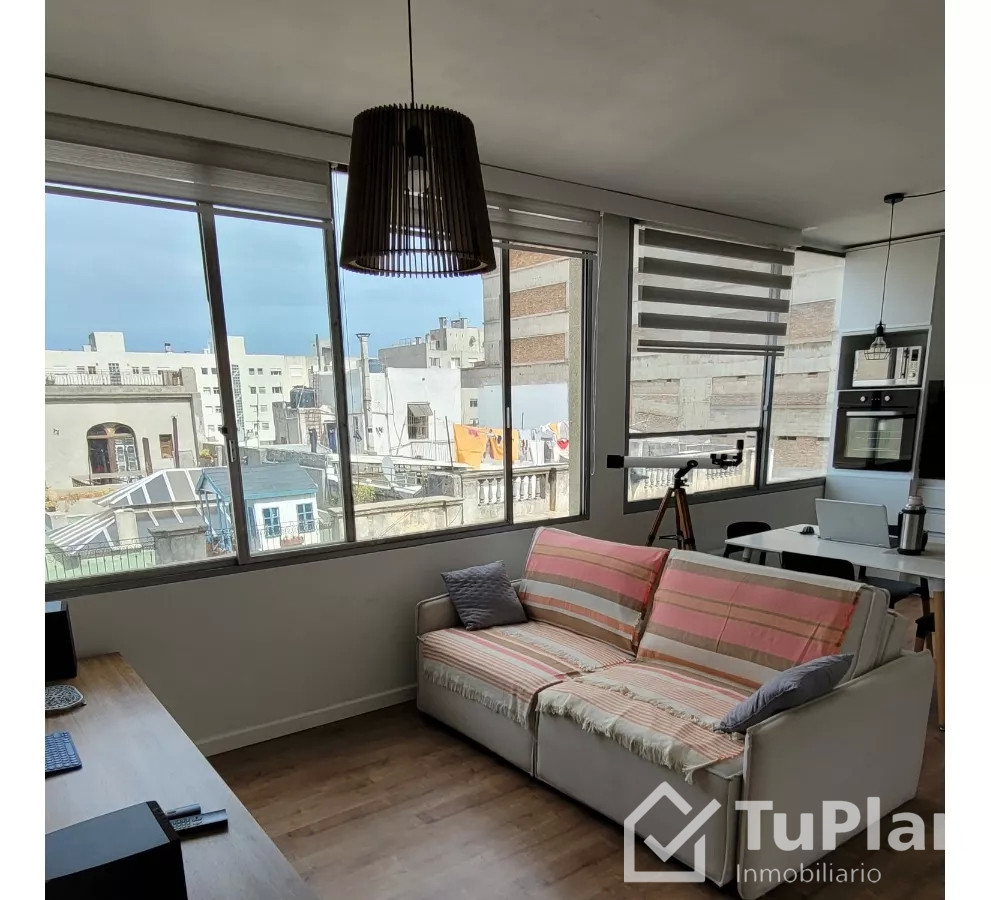 Apartamento ID.850 - (Ref: 3.130) Venta de apartamento de 1 dormitorio con vista al mar en Ciudad Vieja