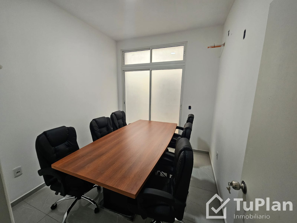 Apartamento ID.1412 - (Ref. 3.689) Alquiler de Oficinas en modalidad de coworking, Durazno y Ejido, Barrio Sur. Oficina