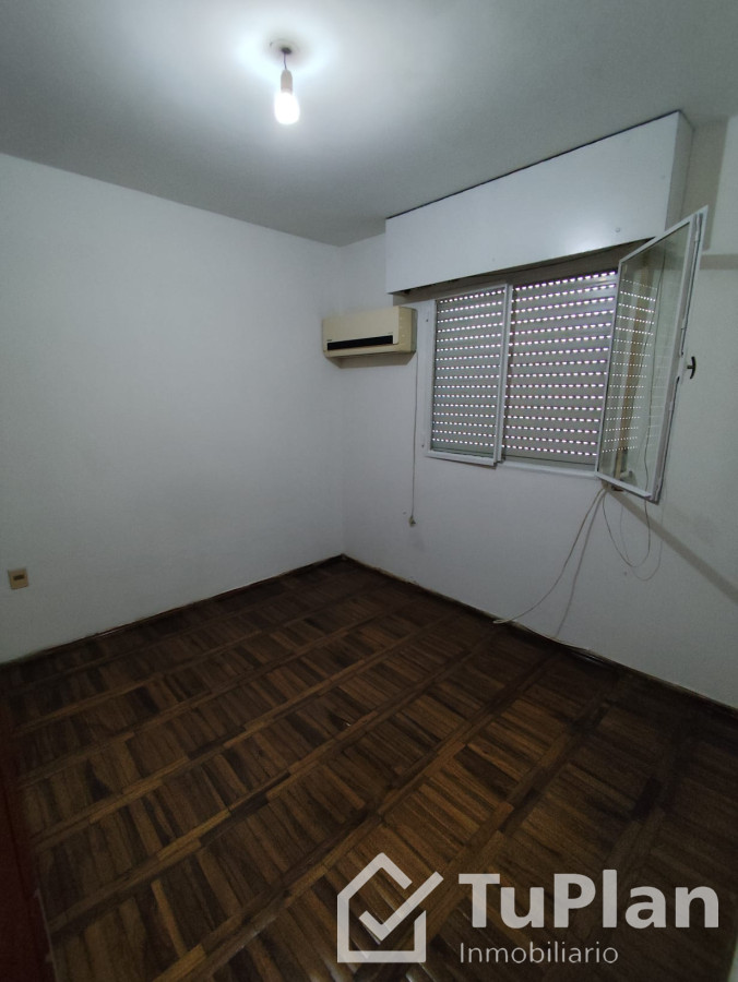 Apartamento ID.1689 - (Ref:4102) Amplio apto 1dorm centro