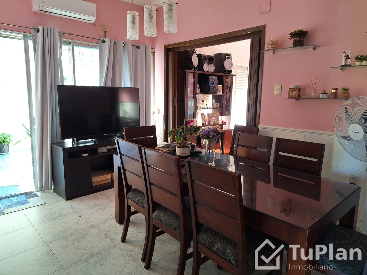 Apartamento ID.1639 - (Ref: 4.051) Casa3dorm+cochera+picina