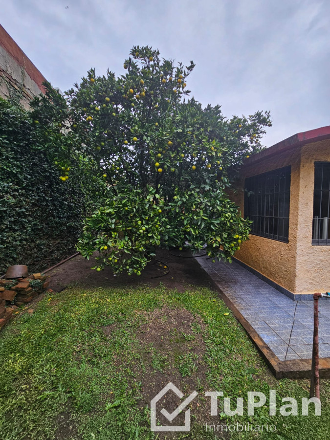 Apartamento ID.1761 - (Ref 4.170) Se vende casa+apartamento en Shangrilá Sur 