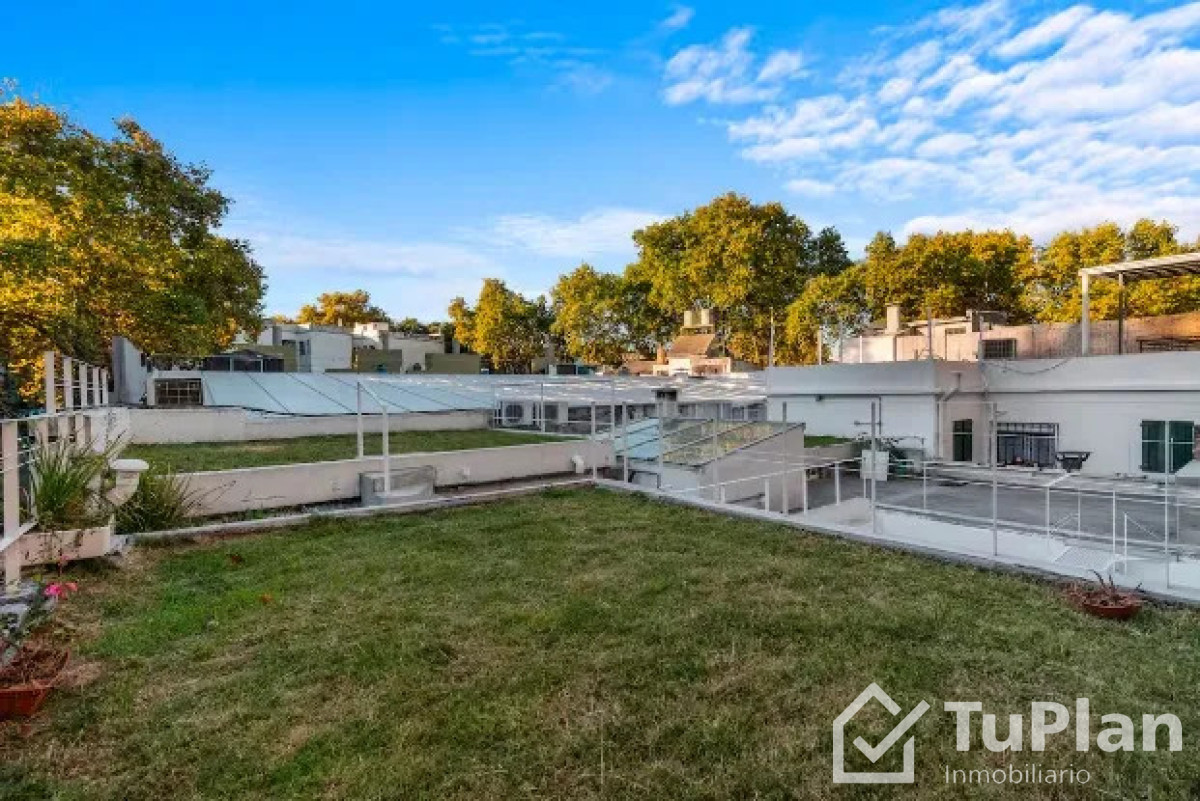 Apartamento ID.1929 - (Ref: 4.335) Se alquila monoambiente muy luminoso con terraza de pasto natural.