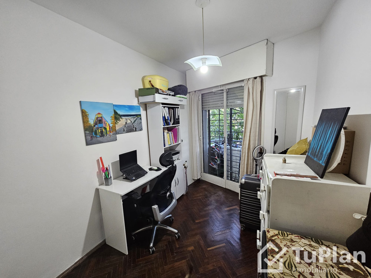Apartamento ID.858 - (Ref: 3.138) Venta de apartamento de 2 dormitorios y 2 balcones en Aguada