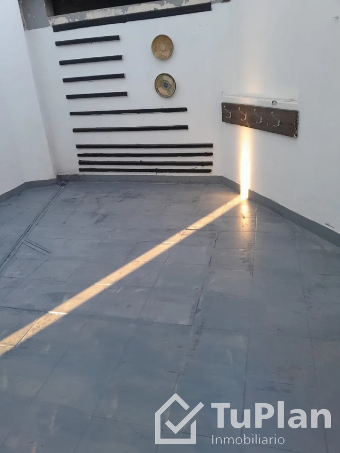 Apartamento ID.1874 - (Ref 4.280) Se alquila apartamento de 2 dormitorios, 2 baños y gran patio en La Blanqueada 
