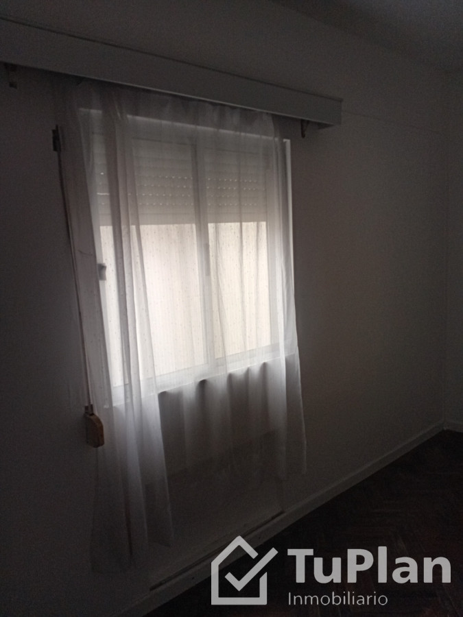 Apartamento ID.1993 - Ref. 5044 Apartamento 2 Dormitorios en Tres Cruces Alquiler y Venta