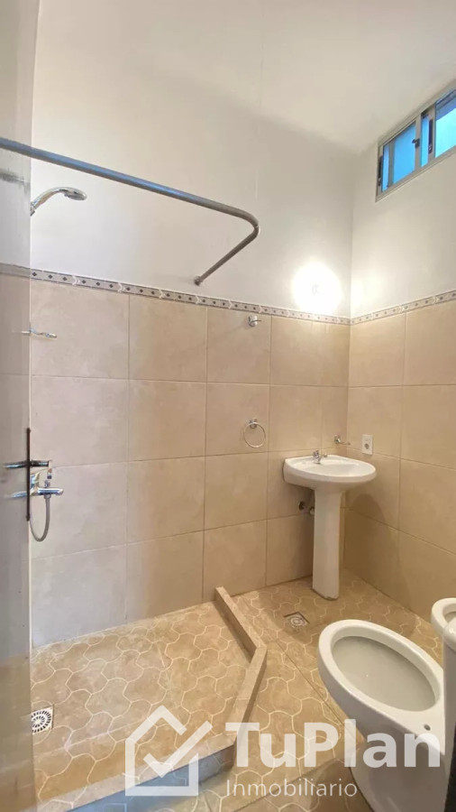 Apartamento ID.809 - (Ref: 3.089) Venta de apartamento en Pocitos con patio exclusivo