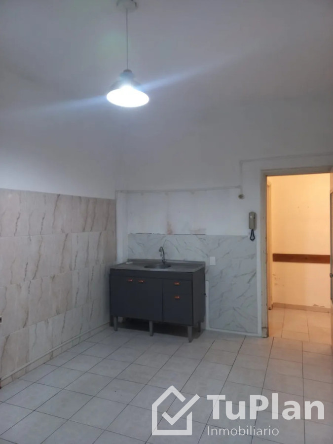 Apartamento ID.1916 - (Ref 4.321) Se alquila apartamento o local comercial de 1 dormitorio en el Centro 