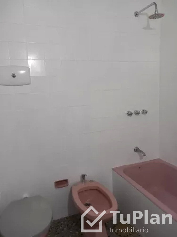 Apartamento ID.375 -  (Ref:2.394) Alquilo apartamento de 1 dormitorio en pleno centro