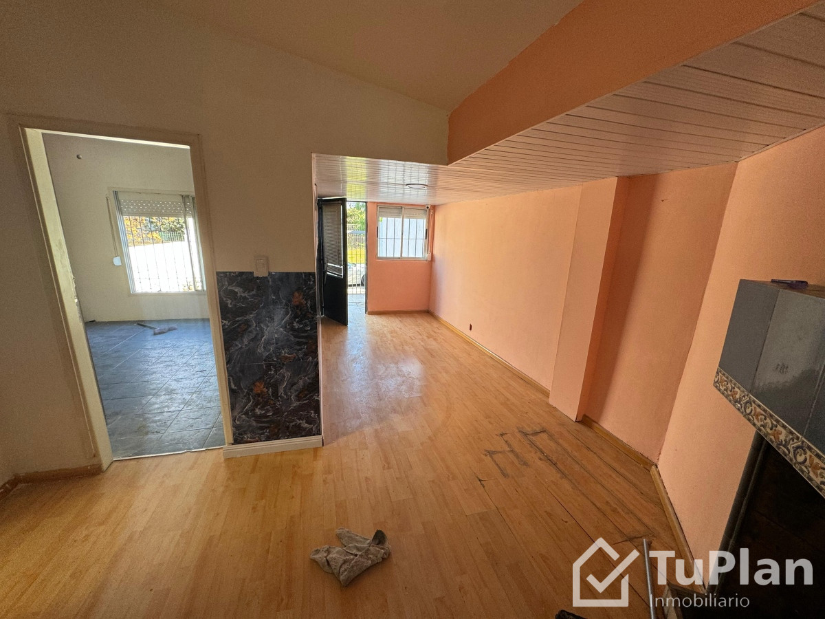 Apartamento ID.1180 - (Ref: 3.456) Casa en Venta! amplia en Sayago