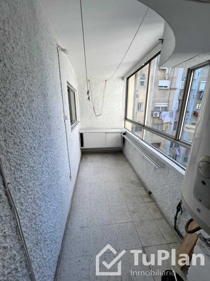 Apartamento ID.1742 - (Ref: 4.152) Apartamento en venta, 70m2, 3 dorm, baño, terraza lavadero, espacios amplios, Centro