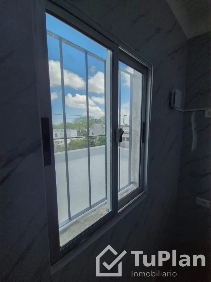 Apartamento ID.1890 - (Ref 4.295) Se alquila casa de 2 dormitorios en Brazo Oriental 