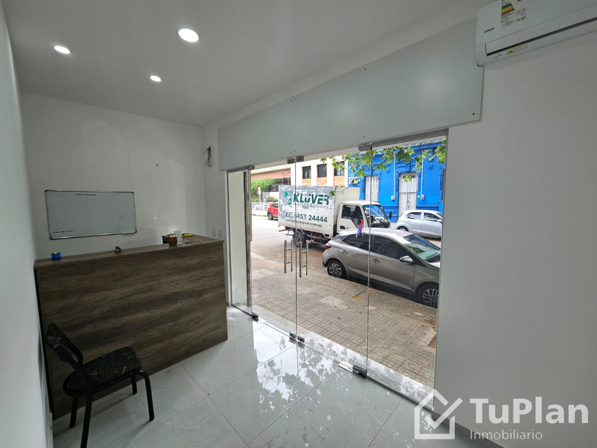 Apartamento ID.1412 - (Ref. 3.689) Alquiler de Oficinas en modalidad de coworking, Durazno y Ejido, Barrio Sur. Oficina