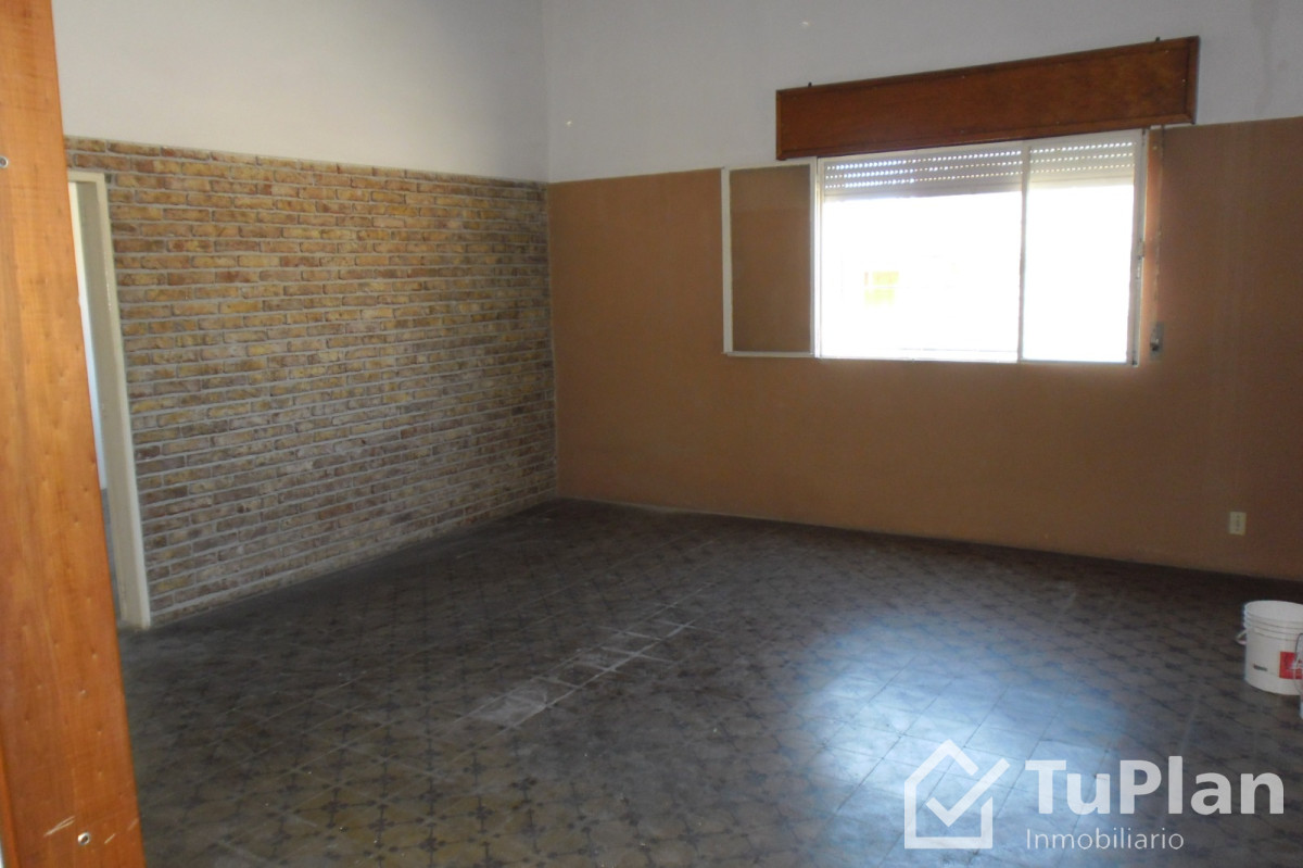 Apartamento ID.1765 - (Ref 4.174) Se alquila casa en el Cerro 