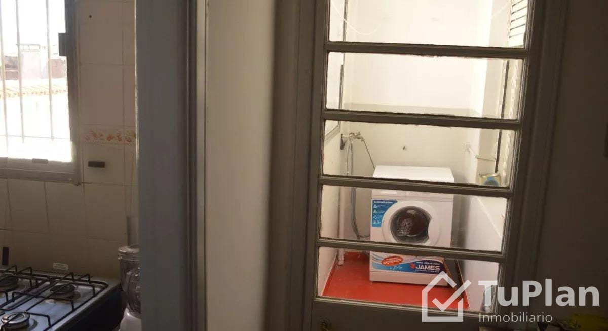 Apartamento ID.851 - (Ref: 3.131) Venta de apartamento de 3 dormitorios y 2 balcones en el Prado