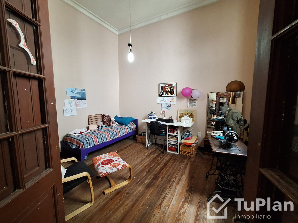 Apartamento ID.1683 - (Ref:4.097) Venta apto 5 habitaciones + 3 patios cordon