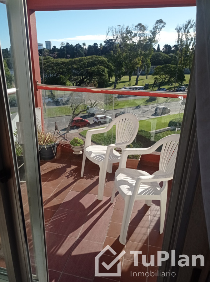 Apartamento ID.1978 - Ref. 5027 Apartamento 4 Dorm. en Buceo