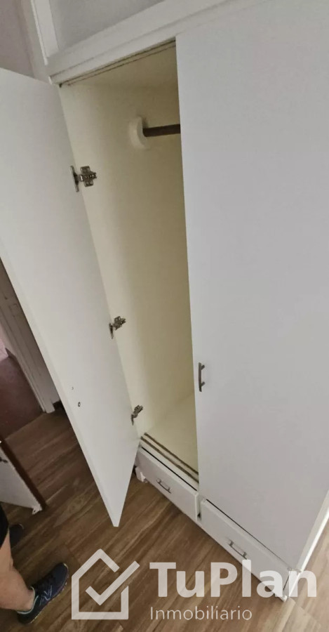 Apartamento ID.1675 - (Ref:4.088) Apto 1dorm+balcon centro