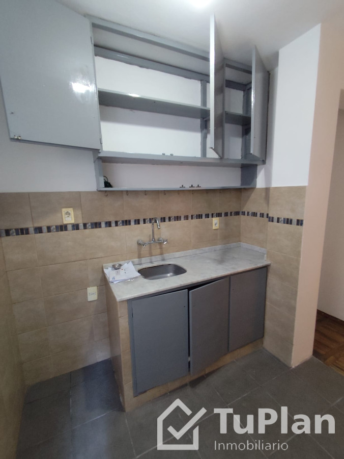 Apartamento ID.1689 - (Ref:4102) Amplio apto 1dorm centro