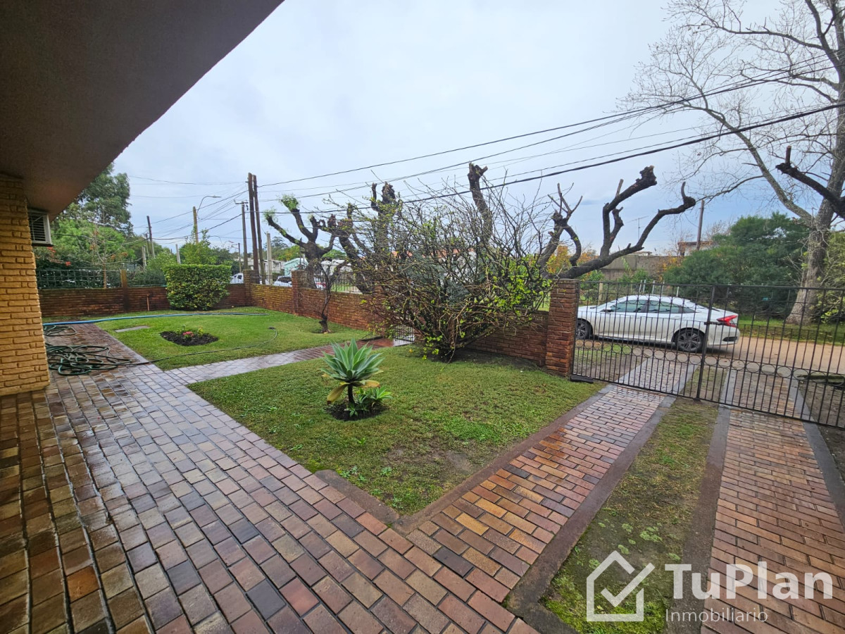 Apartamento ID.1761 - (Ref 4.170) Se vende casa+apartamento en Shangrilá Sur 