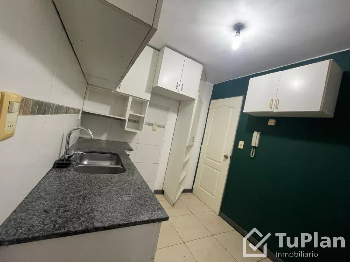 Apartamento ID.1636 - (Ref:4.052)Excelente apto semi amoblado 1dorm+cochera en centro