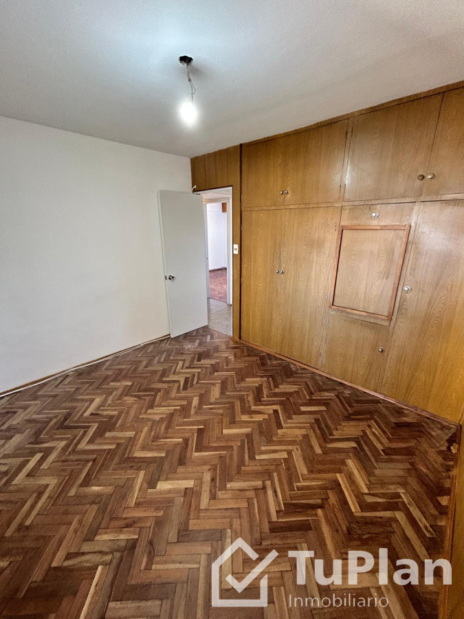Apartamento ID.1742 - (Ref: 4.152) Apartamento en venta, 70m2, 3 dorm, baño, terraza lavadero, espacios amplios, Centro