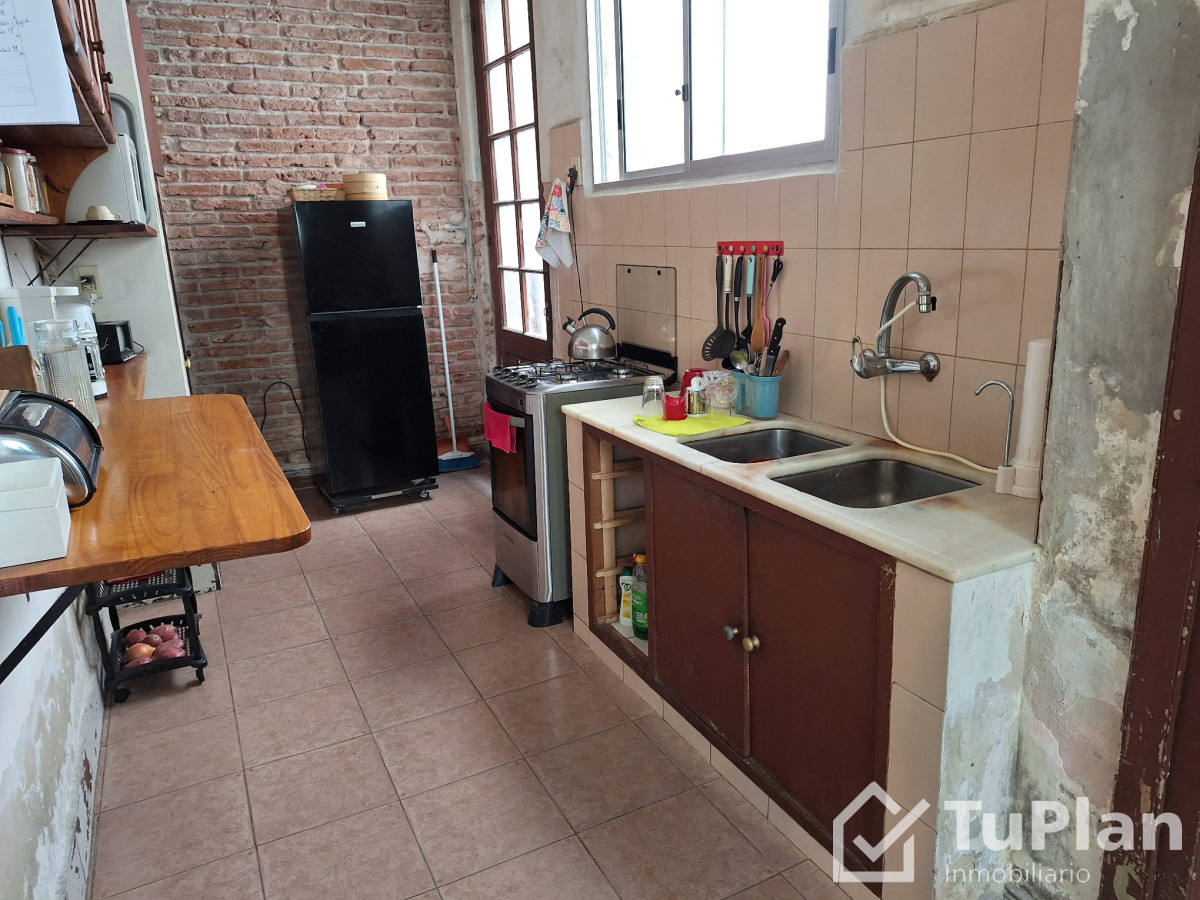 Apartamento ID.1683 - (Ref:4.097) Venta apto 5 habitaciones + 3 patios cordon