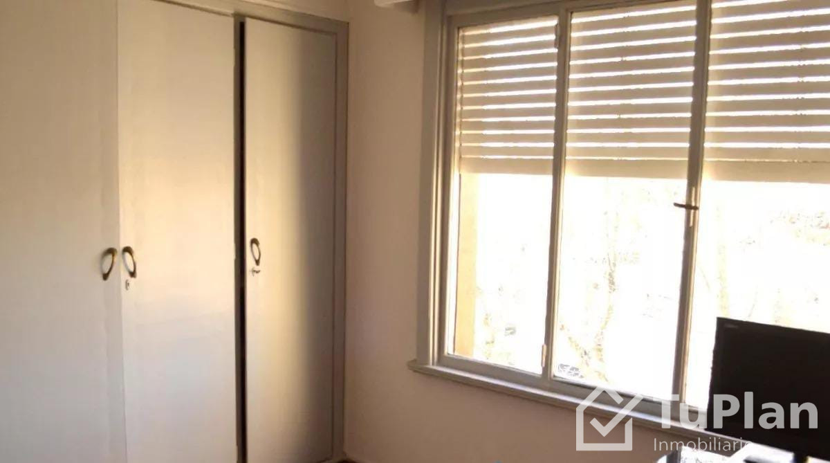 Apartamento ID.851 - (Ref: 3.131) Venta de apartamento de 3 dormitorios y 2 balcones en el Prado