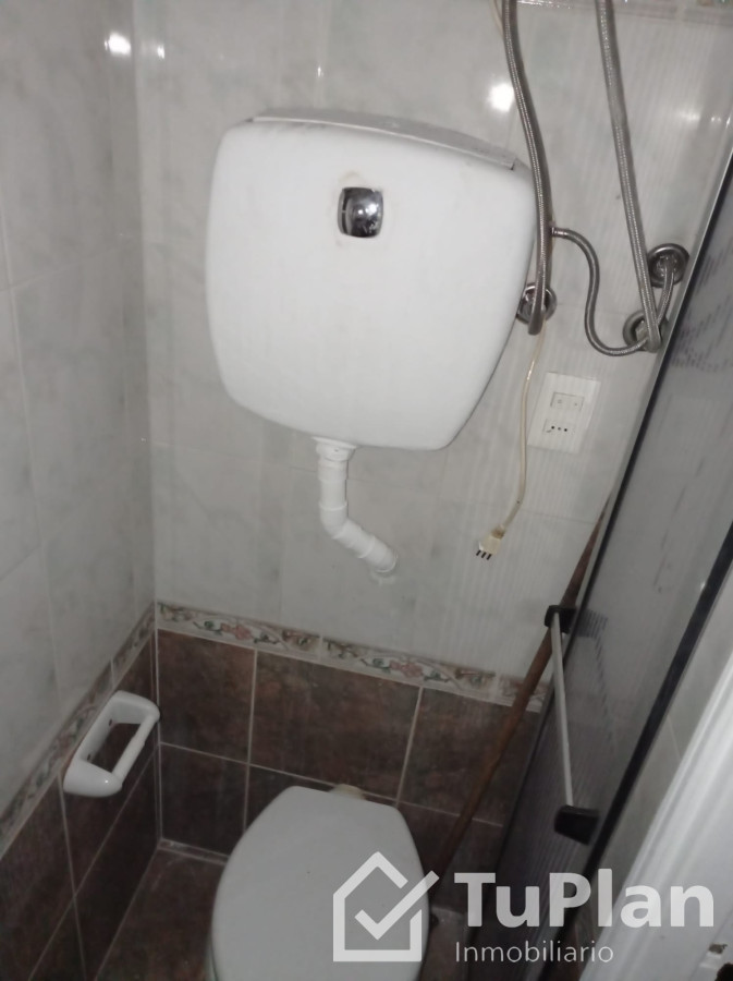 Apartamento ID.1833 - (Ref 4.240) Se alquila monoambiente en el Centro, próximo a Plaza Independencia y muy cercano a 18 de Julio 